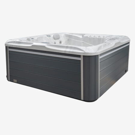 Hudson River Three Quarter