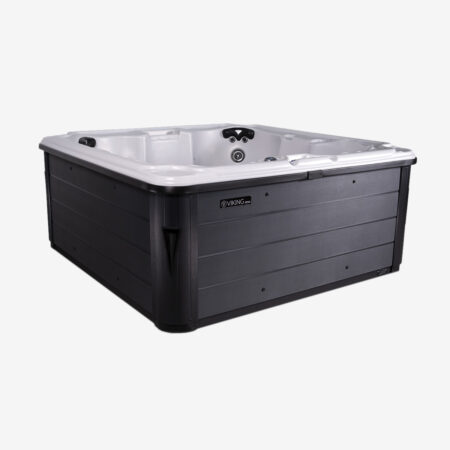 Viking Regal Three Quarter